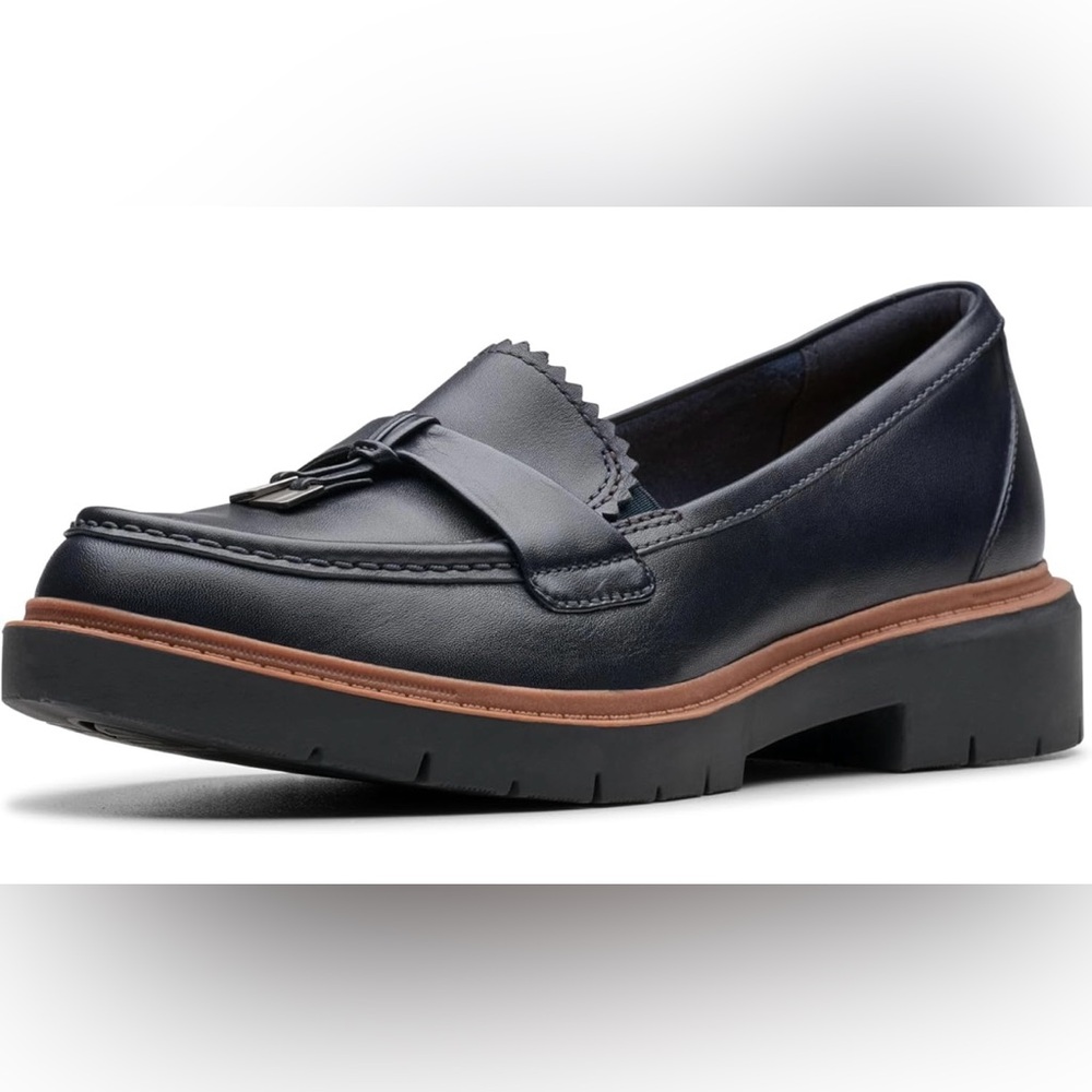 Navy Leather Clarks Women's Westlynn Bella Loafer | 8.5 | Worn Once - Like New!